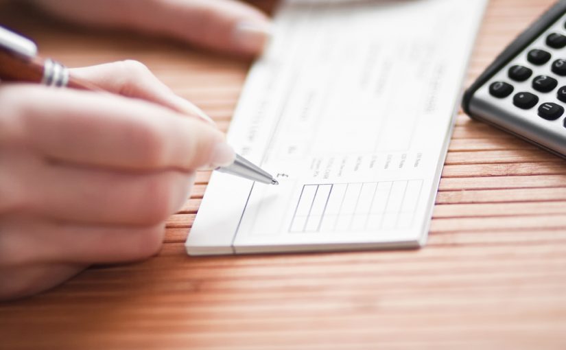 Razones para no emitir cheques en blanco