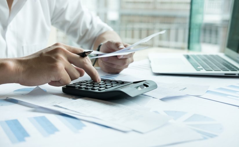 Factura de asesoría fiscal